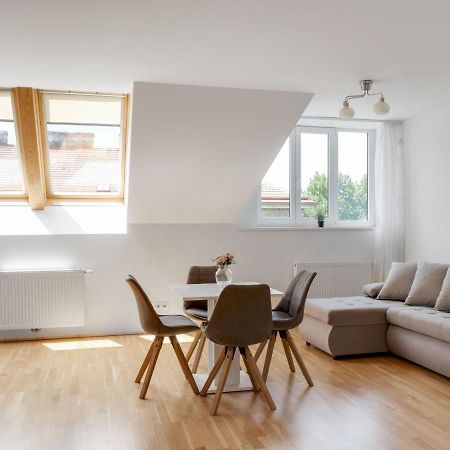 Elegant Apartment In Vienna With Patio Zewnętrze zdjęcie